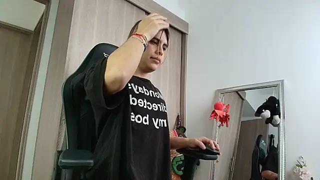 brunothompson3 online show from 09/16/25, 02:29