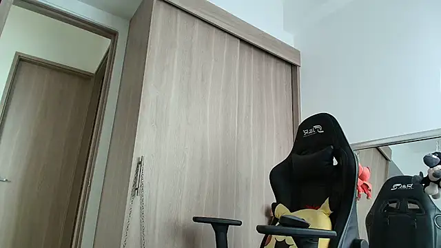 brunothompson3 online show from 09/12/25, 03:23