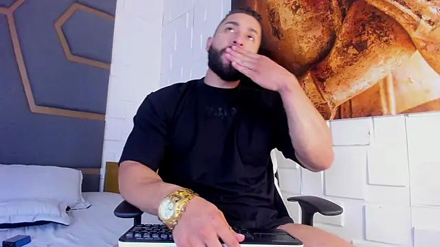 massimofiore  online show from 11/03/25, 04:07