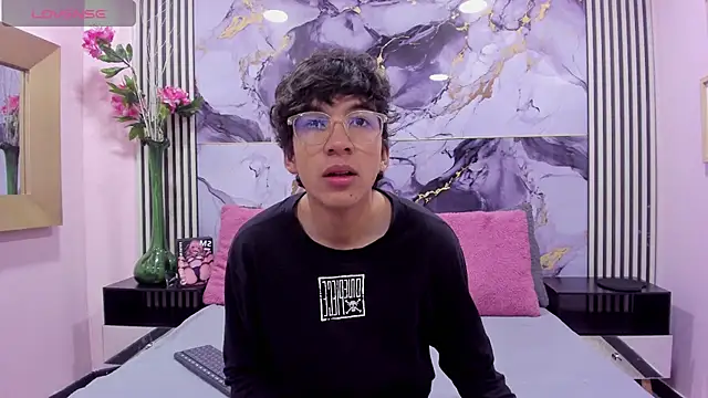 Desire Ecstasy online show from 10/08/25, 01:12