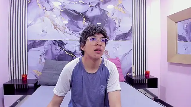 Desire Ecstasy online show from 11/13/25, 01:15