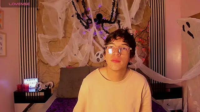 Desire Ecstasy online show from 10/23/25, 01:21