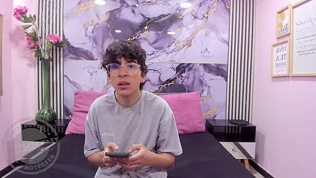 Desire Ecstasy online show from 10/13/25, 01:34