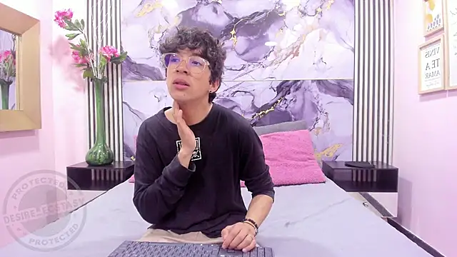 Desire Ecstasy online show from 10/12/25, 01:12