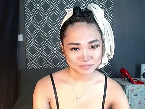 hugesignificant 69 online show from 11/25/25, 04:46