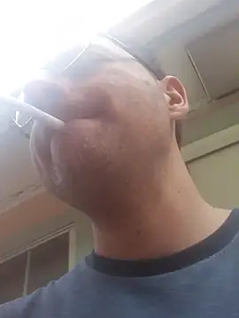 Snapshot of Gearsuit chatting on 12/16/25, 09:19 Gearsuit online show from 12/16/25, 09:19