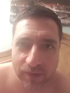 Snapshot of Gearsuit chatting on 12/13/25, 08:37 Gearsuit online show from 12/13/25, 08:37