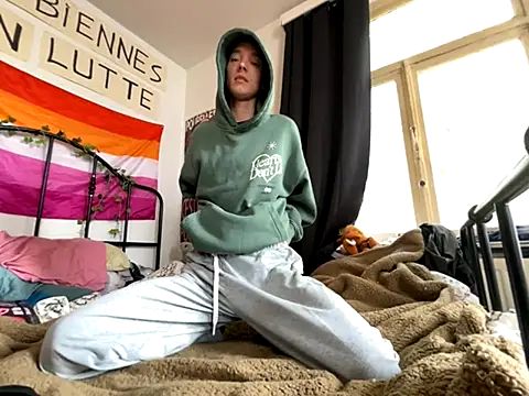 Snapshot of Styxlust chatting on 10/05/25, 09:44 Styxlust online show from 10/05/25, 09:44