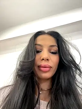 Bella Vixen  online show from 10/27/25, 08:10