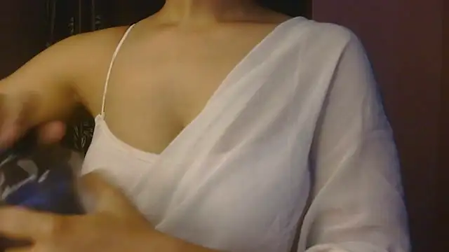 Snapshot of your_cute_girl chatting on 05/16/26, 05:17 your cute girl online show from 05/16/26, 05:17