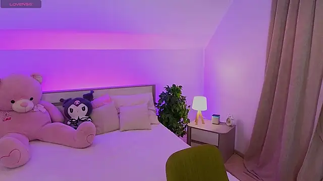 venomeowww   online show from 11/22/25, 04:00