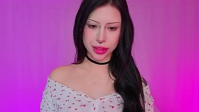 venomeowww   online show from 11/25/25, 04:13