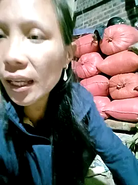 Lisa pusy online show from 11/30/25, 09:21