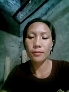 Lisa pusy online show from 10/22/25, 10:04