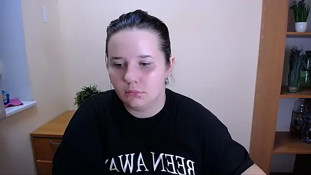 Snapshot of Mina_sky_ chatting on 09/09/25, 01:09 Mina sky  online show from 09/09/25, 01:09