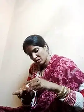 Riya jaan12 online show from 11/03/25, 02:17