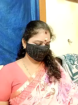 Snapshot of sushma26 chatting on 11/18/25, 07:55 sushma26 online show from 11/18/25, 07:55