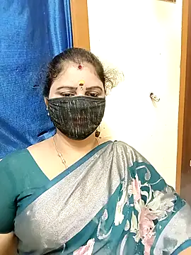 Snapshot of sushma26 chatting on 11/25/25, 04:40 sushma26 online show from 11/25/25, 04:40