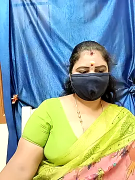 Snapshot of sushma26 chatting on 09/17/25, 07:10 sushma26 online show from 09/17/25, 07:10