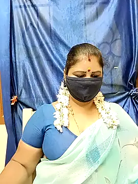 Snapshot of sushma26 chatting on 09/25/25, 07:47 sushma26 online show from 09/25/25, 07:47