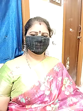 Snapshot of sushma26 chatting on 11/10/25, 05:07 sushma26 online show from 11/10/25, 05:07