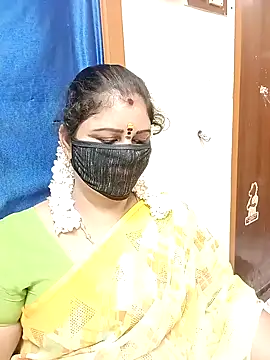 Snapshot of sushma26 chatting on 11/21/25, 05:12 sushma26 online show from 11/21/25, 05:12