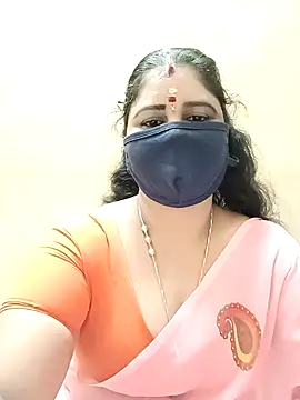 Snapshot of sushma26 chatting on 09/19/25, 07:34 sushma26 online show from 09/19/25, 07:34