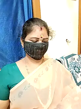 Snapshot of sushma26 chatting on 11/28/25, 04:40 sushma26 online show from 11/28/25, 04:40