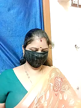 Snapshot of sushma26 chatting on 12/17/25, 06:02 sushma26 online show from 12/17/25, 06:02