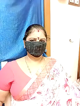 Snapshot of sushma26 chatting on 10/28/25, 07:51 sushma26 online show from 10/28/25, 07:51