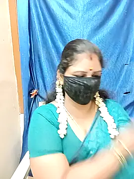 Snapshot of sushma26 chatting on 10/06/25, 05:57 sushma26 online show from 10/06/25, 05:57