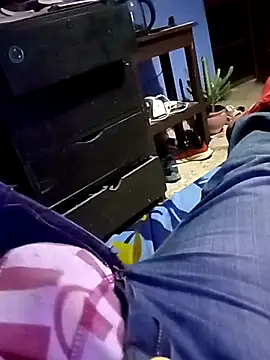 QJHoElyking online show from 10/27/25, 02:45