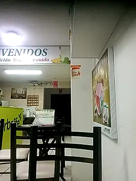 QJHoElyking online show from 10/28/25, 02:34