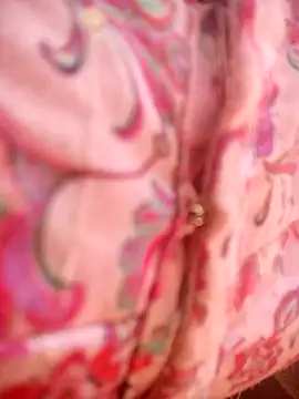 Snapshot of CUTGIRL76 chatting on 12/16/25, 06:50 CUTGIRL76 online show from 12/16/25, 06:50