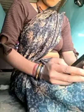 Snapshot of CUTGIRL76 chatting on 12/18/25, 09:25 CUTGIRL76 online show from 12/18/25, 09:25