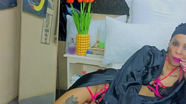 CaramelNatashaxx online show from 10/10/25, 03:29