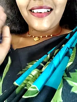 AnanyaKapoor89 online show from 10/08/25, 08:05