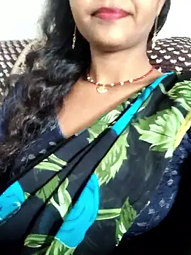 AnanyaKapoor89 online show from 09/17/25, 05:42