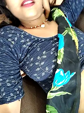 AnanyaKapoor89 online show from 09/21/25, 06:18