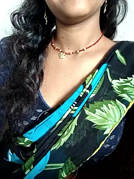 AnanyaKapoor89 online show from 09/13/25, 06:35