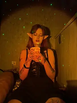 n1ghtcloud online show from 10/26/25, 09:26