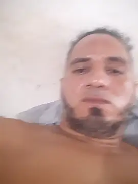 Snapshot of Miler247198 chatting on 10/28/25, 09:30 Miler247198 online show from 10/28/25, 09:30