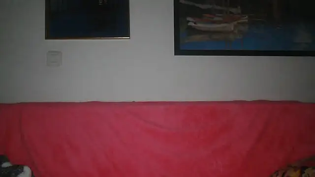 Snapshot of yumara351 chatting on 12/18/25, 11:36 yumara351 online show from 12/18/25, 11:36