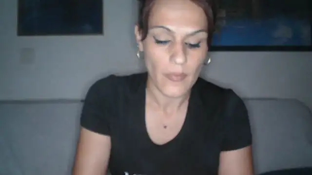 Snapshot of yumara351 chatting on 09/23/25, 10:22 yumara351 online show from 09/23/25, 10:22