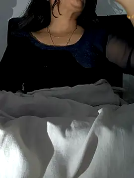 queenbuggi online show from 02/21/26, 04:09