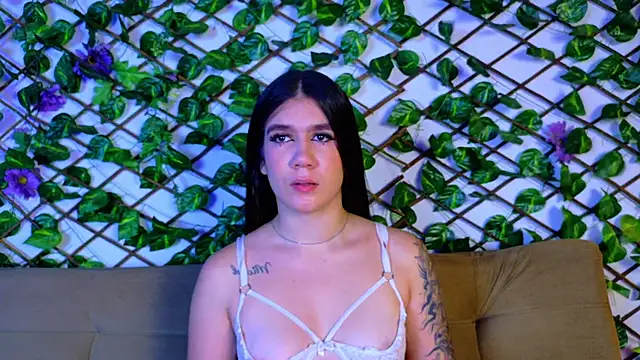 kloe bella online show from 10/04/25, 01:12