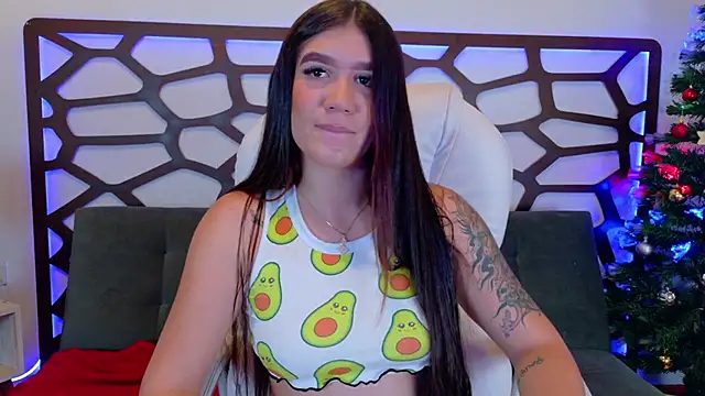 kloe bella online show from 12/15/25, 01:06