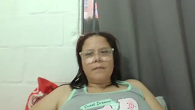 latinamaster online show from 10/27/25, 10:44