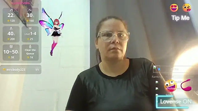 Snapshot of latinamaster chatting on 10/12/25, 01:34 latinamaster online show from 10/12/25, 01:34