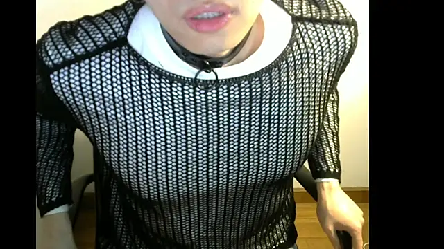 Snapshot of _rearim_ chatting on 10/28/25, 11:42  rearim  online show from 10/28/25, 11:42